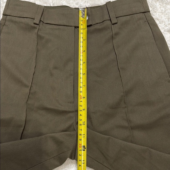 H&M GREEN PANTS NWT | SIZE 2 | CASUAL PANTS - Picture 6 of 13